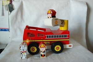 melissa and doug wooden fire truck