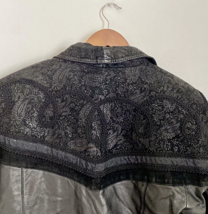 Vintage Wilsons Leather 80’s Black Paisley Trench Coat Grunge Women’s Size PS - Image 4 of 4