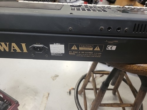 Kawai Z1000 Digital Keyboard - NOT FULLY TESTED-SPARES OR REPAIR ONLY. - Picture 11 of 19