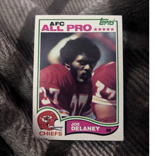Topps Joe Delaney AFC All Pro Rookie Kansas City Chiefs Football Card 1982 #112. rookie card picture