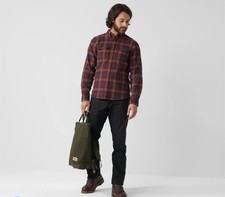 Fjallraven Men's Skog Shirt Dark Navy Oak Plaid Flannel Slim Fit Pockets Large