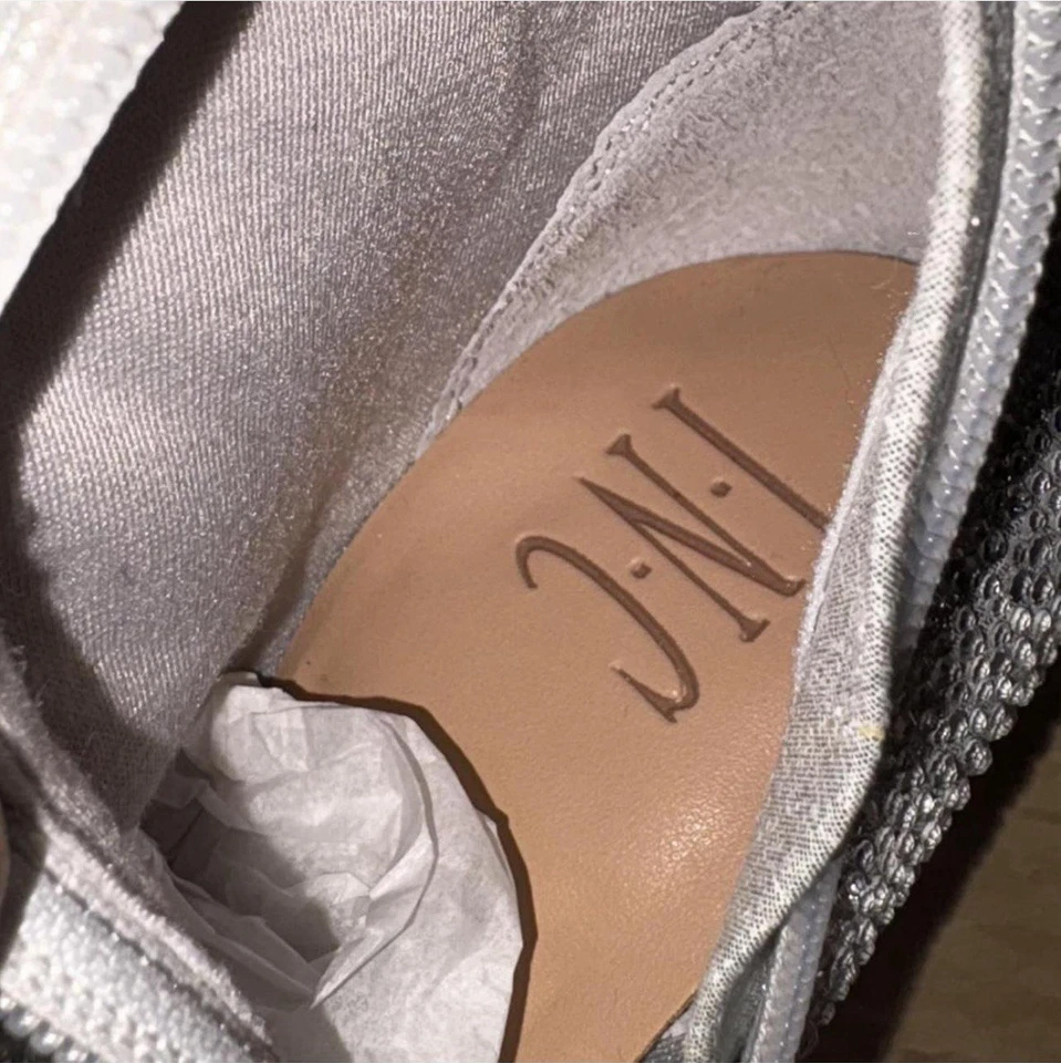 Botas de aguja hasta la rodilla I.N.C International Concepts plateadas estrás 5,5 nuevas sin etiquetas Foto 3 de 4