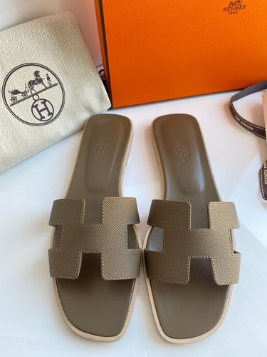 HERMES HORAN SANDALEN ETOUPE EPSOM LEDER FLIP FLOPS SCHUHE FLACHE SLIDES 38 - Bild 2 von 11