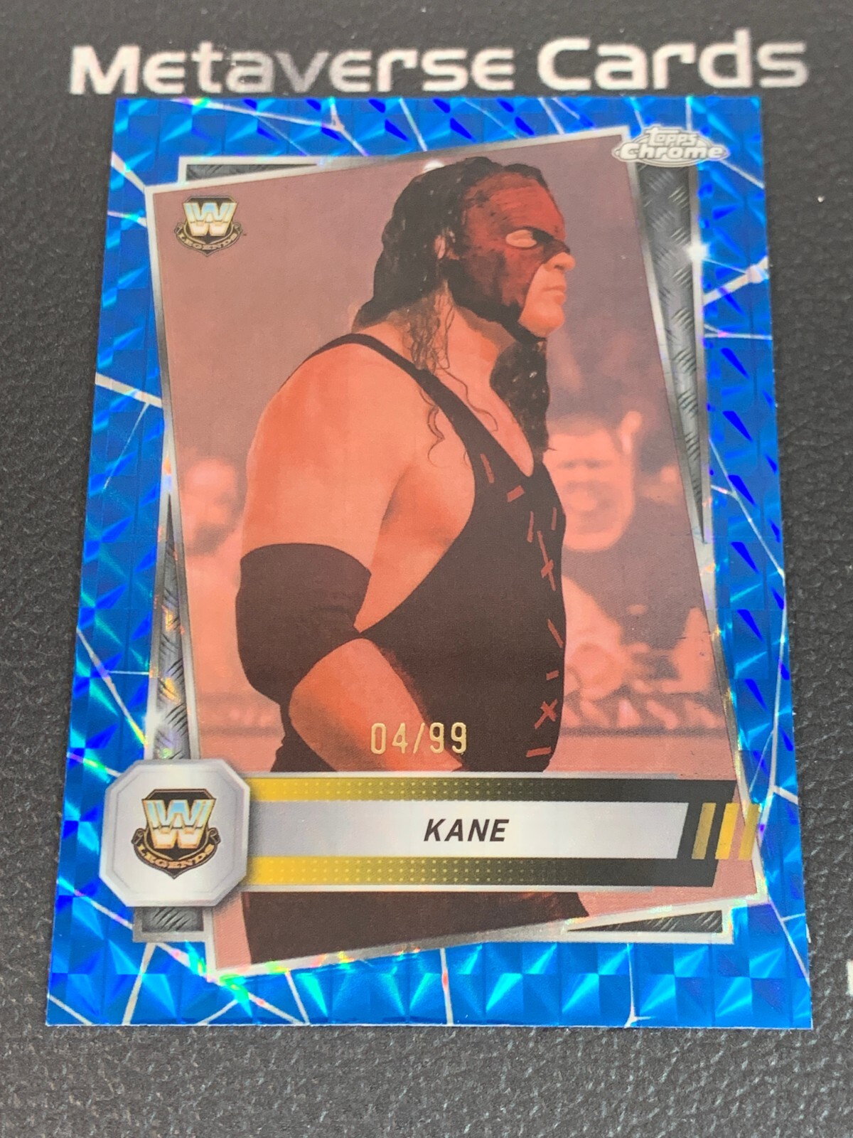 2025 Topps Chrome WWE Base Set Blue Geometric Refractor #4 Kane 04/99