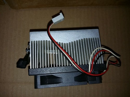 DISSIPATORE E VENTOLA ORIGINALI AMD PER SOCKET 754 retrocomputer vintage ok - Foto 7 di 8