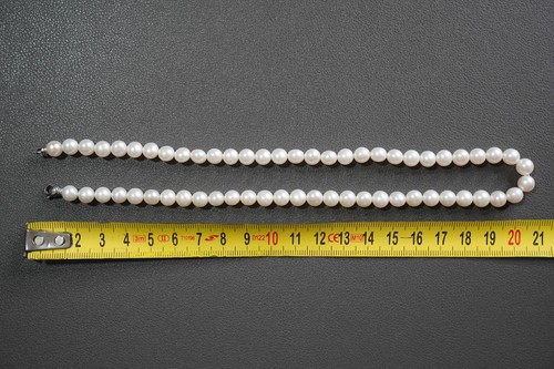 Collana girocollo di perle naturali bianche d'acqua dolce - Foto 6 di 7