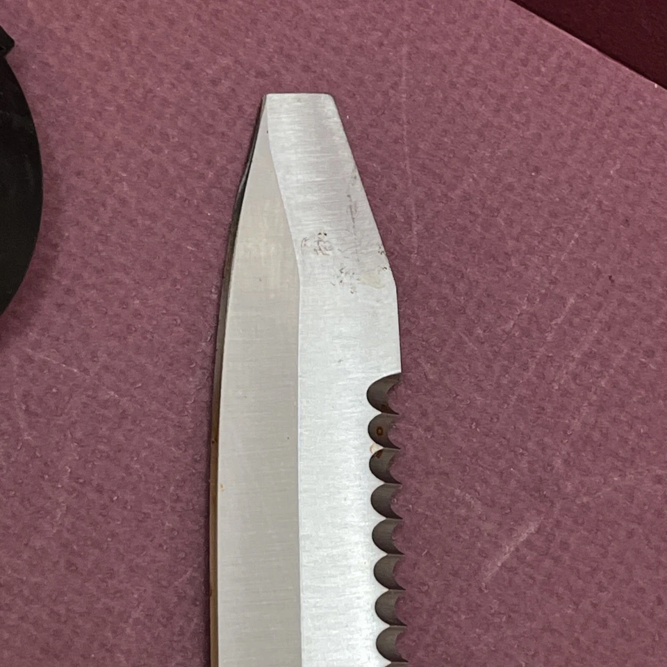Cuchillo de Buceo DACOR 420 - Punta Roma con Funda USADO SL Foto 4 de 4