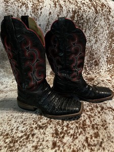 ariat alligator boots