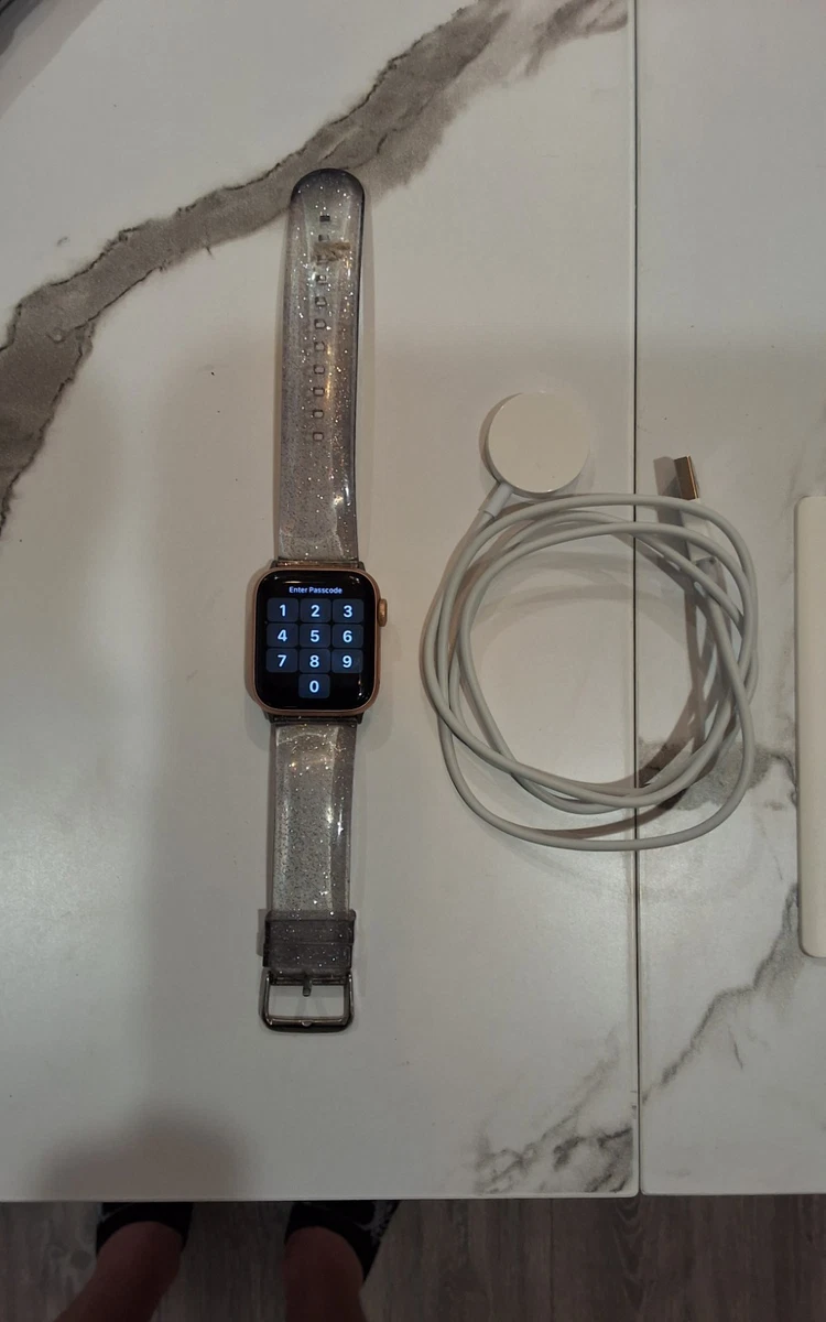 Apple Watch Series 4 40mm Smart Watches for Sale - eBay Apple Watch Series 4 40mm Smart Watches for Sale - eBay