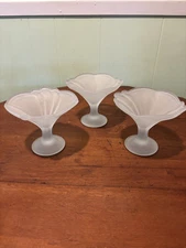 Vintage Frosted Satin Italian Dessert Ice Cream Bowls. Set Of 3.