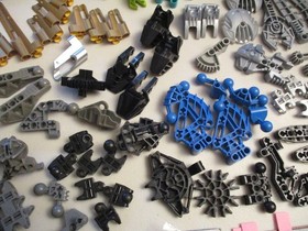 Lego BIONICLE / TECHNIC Lot - Keerakh Bordakh Vakama Turakh + 100s of parts