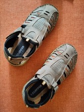 Herrenschuhe Größe 40