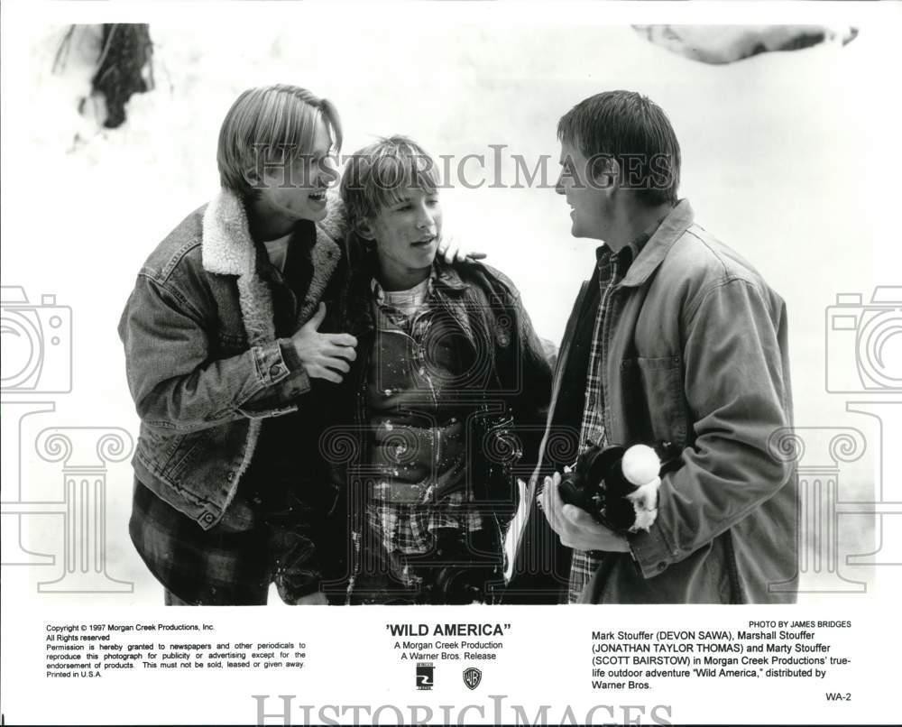 1997 Press Photo The cast in a scene from 