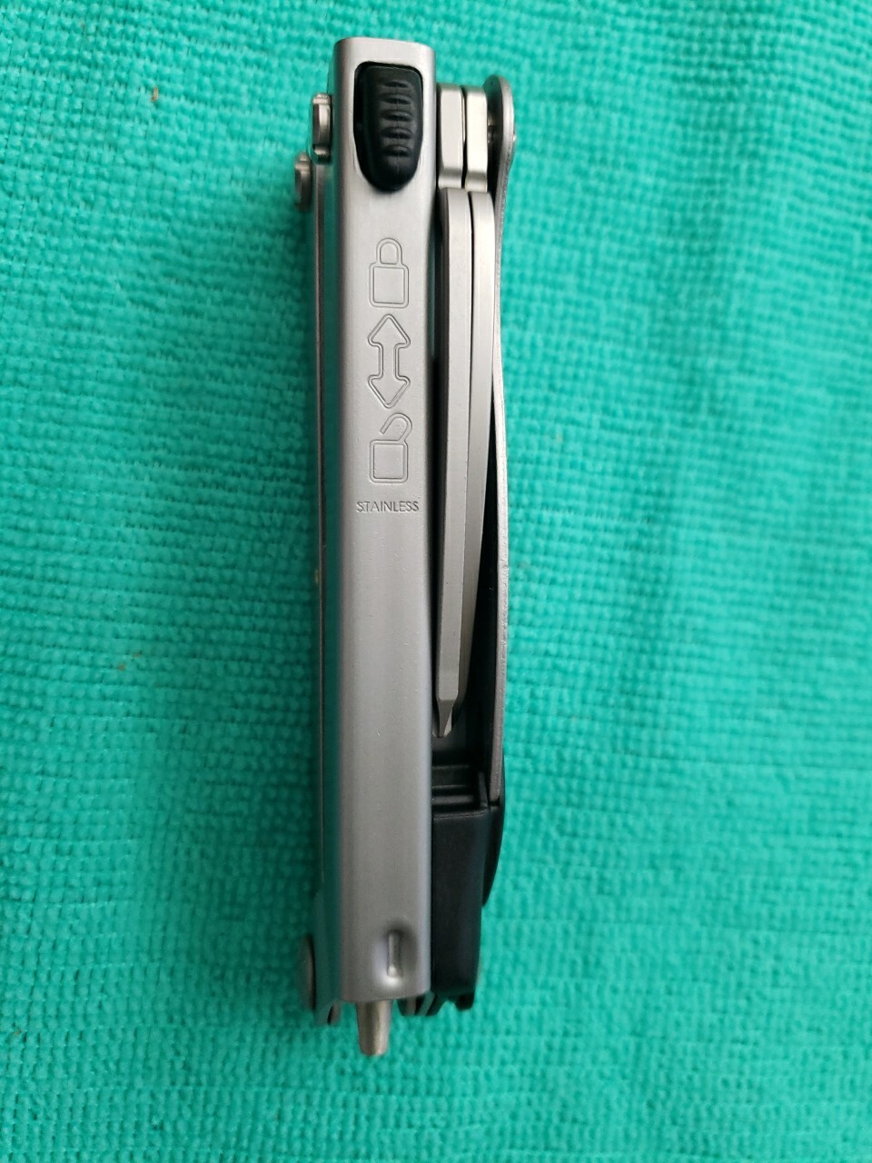 GERBER RECOIL AUTO PLIER SPRING OPENING MULTI TOOL STAINLESS STEEL, USA