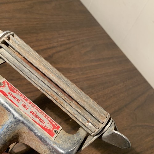 Townsend Fish Skinner made in Iowa, USA. WORKS! - Picture 6 of 7