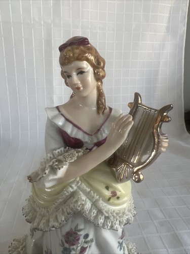 Pair of Victorian Man & Woman Porcelain Figurines Playing Violin Harp Musicians - Picture 12 of 19