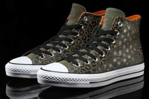converse ctas suede