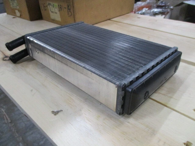 INTERCAMBIO DE CALOR NÚCLEO CALENTADOR VOLKSWAGEN GOLF SCIROCCO MK1 175819031A 321819031A Foto 4 de 4