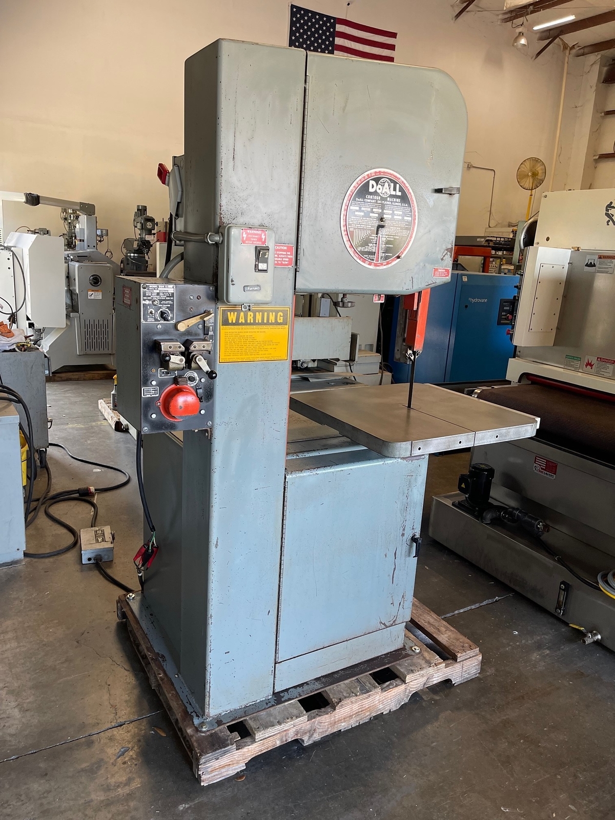 DoALL 2013 20” Vertical Band Saw & Blade welder & Grinder New 1986