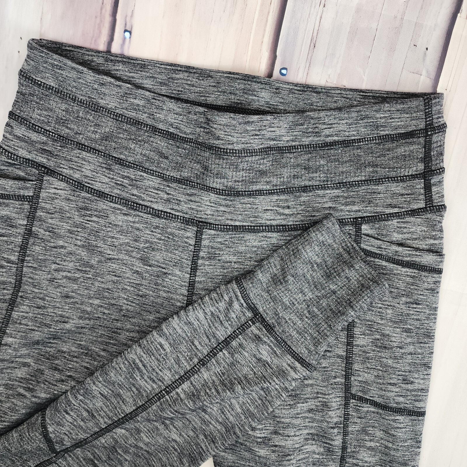 ATHLETA Size Medium Black Heather Excursion Tight… - image 1