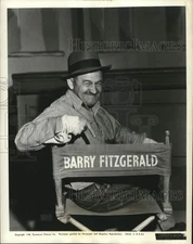 1945 Press Photo Barry Fitzgerald stars as a fisherman in "Duffy's Tavern"