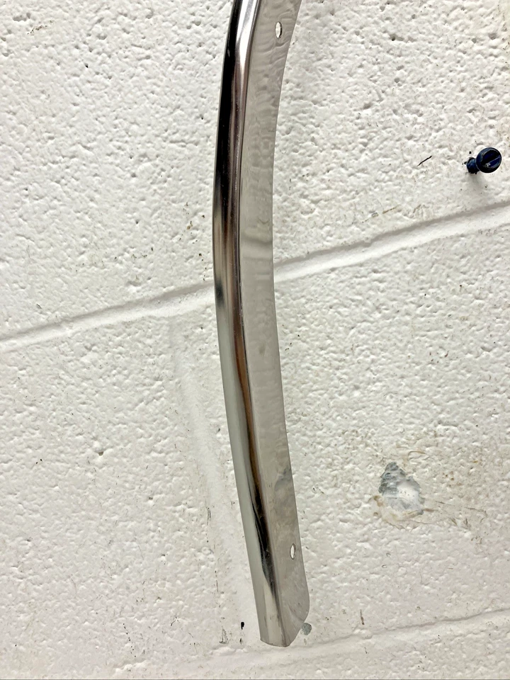 Nuevo OEM LH rueda trasera pozo moldura 9635176 1984-87 Oldsmobile Cutlass Supreme (SR46 Foto 2 de 4