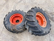 Kubota B2410 Tractor 31x15.50-15 Rear Tires Rims