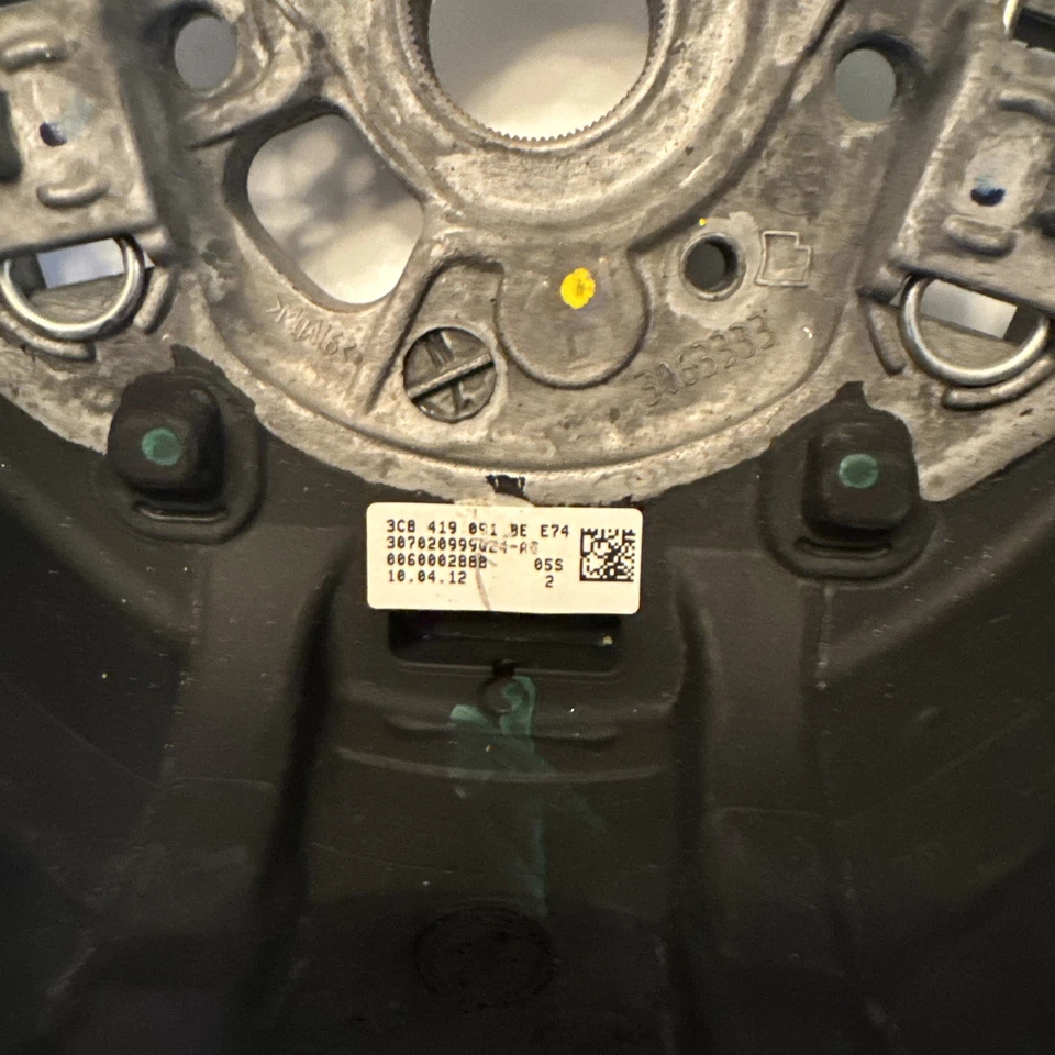 Volante VW Passat, CC, EOS / 2012-2016 OEM cuero multifunción Foto 4 de 4