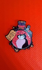 Broche émaillée fantaisie Cendrillon Lucifer