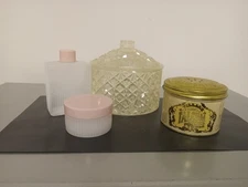 Vintage MCM 1960s Acrylic Plastic Powder Box/ Vintage Vanity Lot