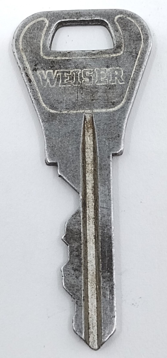 ちー Vintage Key WEISER E61204 Appx 2-1/8