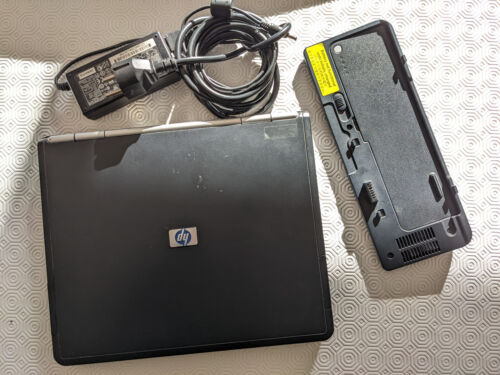 HP Compaq NC4010 Windows XP Office 2007 ATI RADEON ultra portable pentium m 1.7G - Photo 1/7