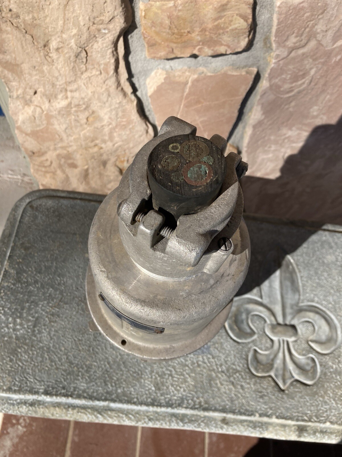 Crouse-hinds arktite plug body grounded APL20467 NNS M80 200AMPS 600 VAC/250 VDC