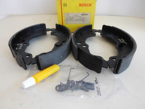 Bosch 0986487042 Bremsbackensatz 32937099 jeu de mâchoires de frein - Picture 2 of 3