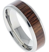 Simulated Wood Grain Inlay Polished Stainless Steel Ladies Ring Size 6 T59