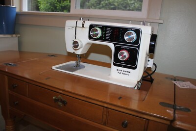 MADE IN JAPAN JANOME NEW HOME FULL ROTARY SEWING MACHINE MOD. 921
