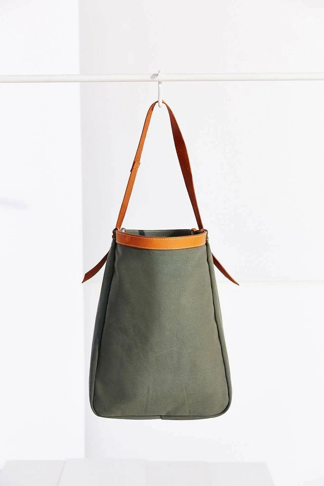 Nuevo Bolso de Mano Urban Outfitters Artemisa de Lona Precio de Venta sugerido por el fabricante: $128 Crema Foto 2 de 3