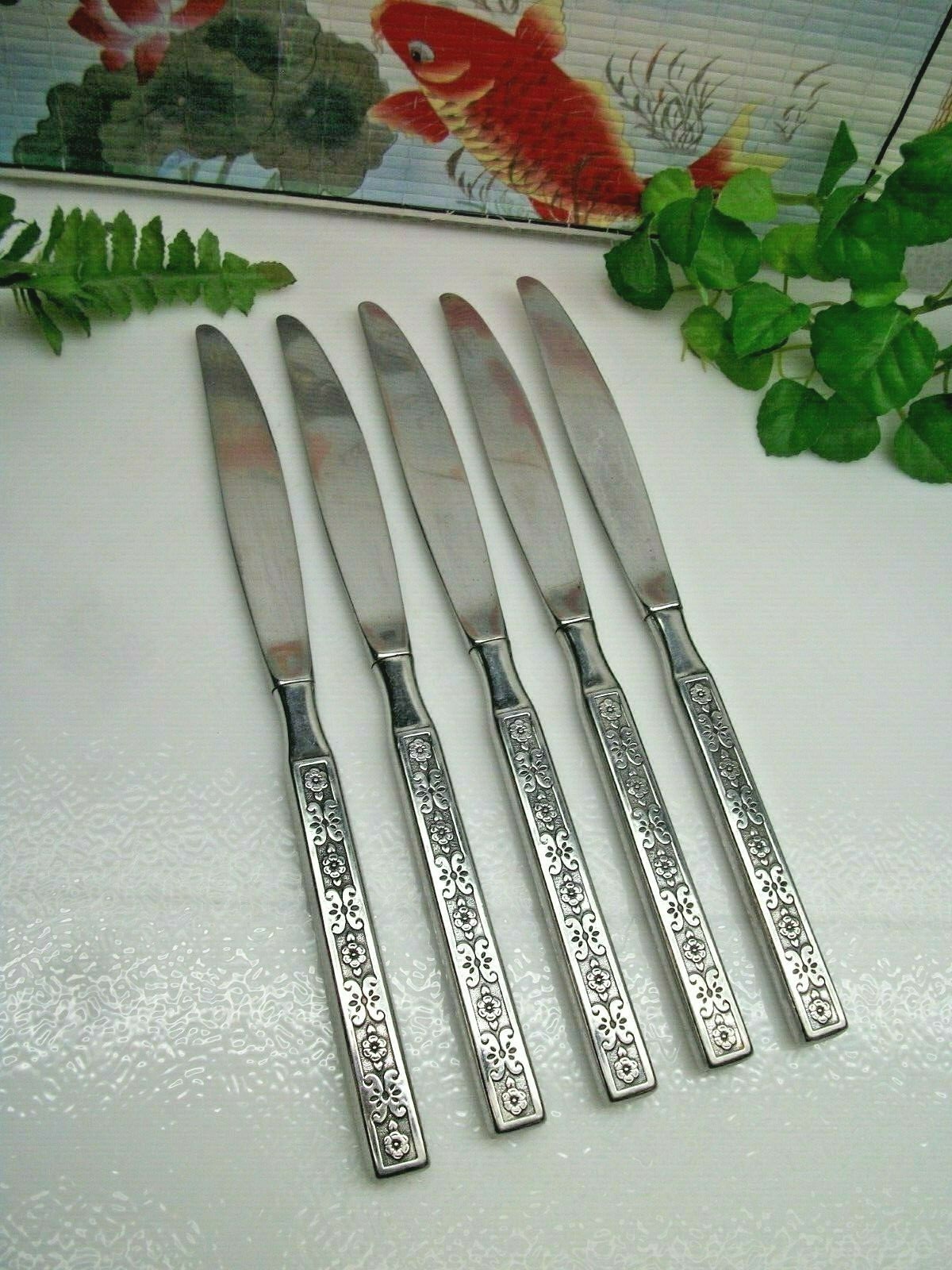 5    Deluxe Oneida Distinction   CAPRI   Stainless Steel  Dinner Knives