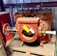 Basket strainer, 10 inch, heavy-duty cast steel. build in a shut-off valve