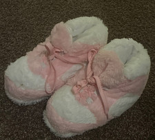 Women s Pink/White Faux Fur Bootie Slippers Bow Slip-On Lined Round Toe