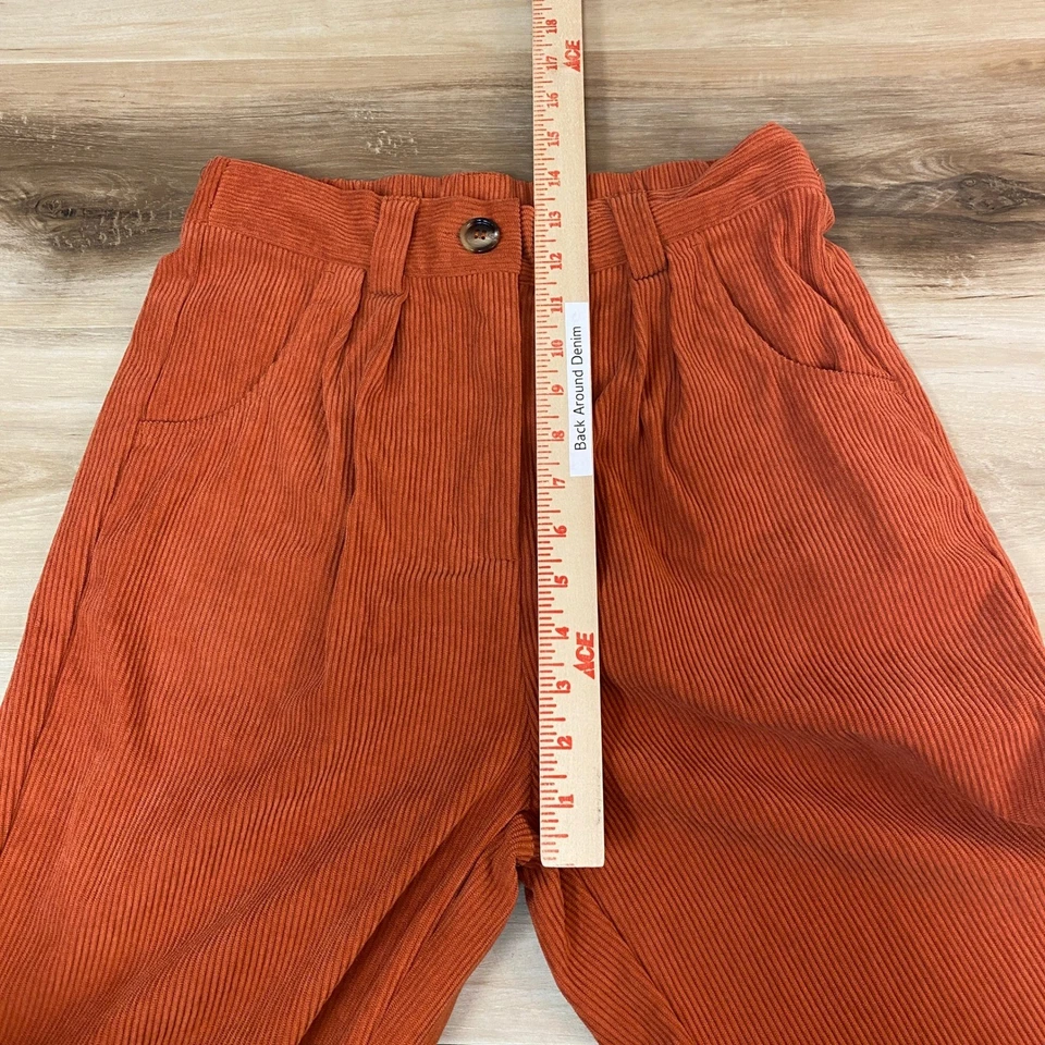 Pantalones para mujer de cintura media alta de pana pierna ancha naranja plisado naranja óxido Foto 3 de 4