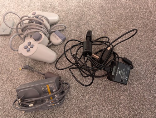 Sony PS1 PSone Bundle Console 24 Games UK PAL - Picture 11 of 13