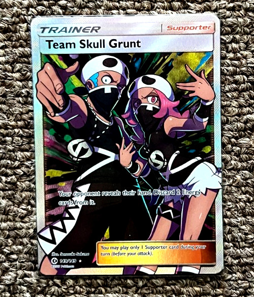 TEAM SKULL GRUNT TRAINER 149/149 HOLO FULL ART SUN & MOON POKEMON CARD NM