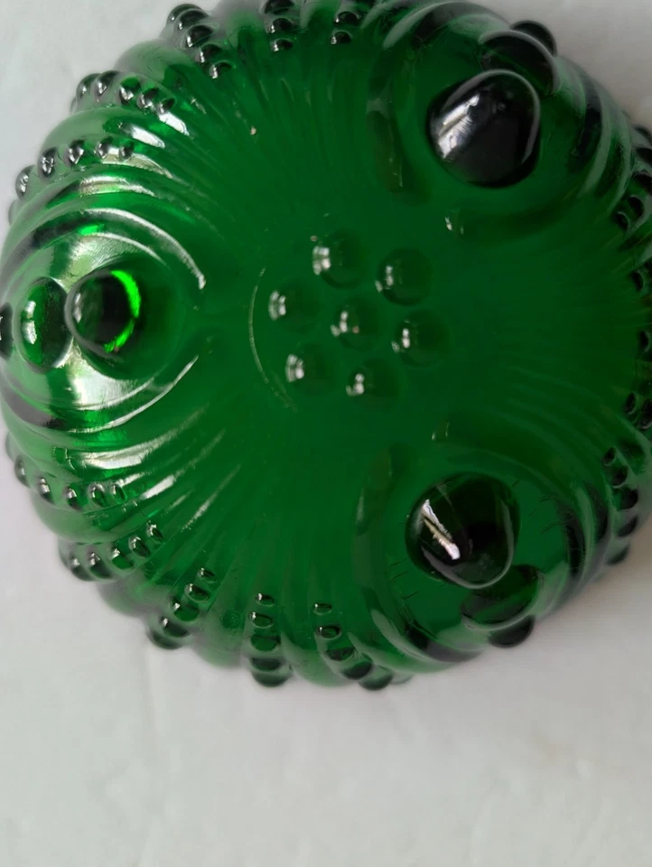 Juego de seis (6) cuencos/platos vintage verde esmeralda de tres patas de 4,5" de diámetro Foto 4 de 4