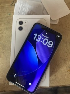 iPhone 11 128GB white