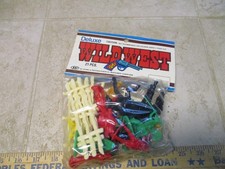 VTG NOS Deluxe Wild West Set 21 Pieces SEALED Processed Plastic Tim Mee USA L5