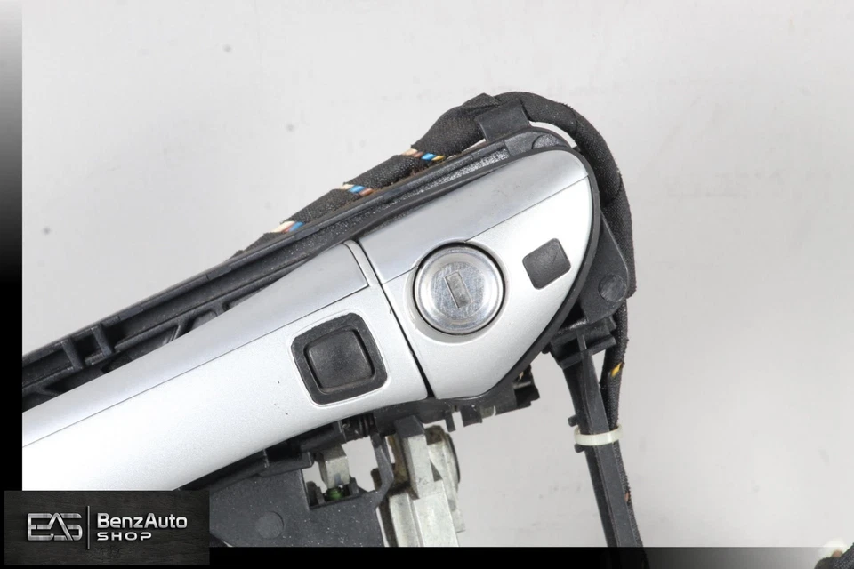 03-06 Manija de puerta exterior del conductor izquierdo Mercedes R230 SL55 AMG sin llave Go OEM Foto 4 de 4