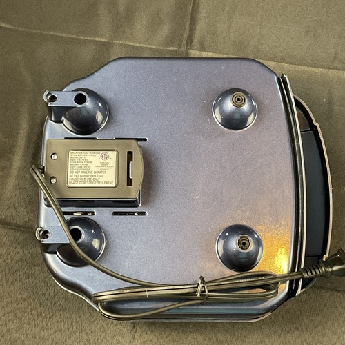 Granitestone Diamond Blue Ultra-Durable Non-Stick Spike Express Electric Grill - Picture 7 of 11