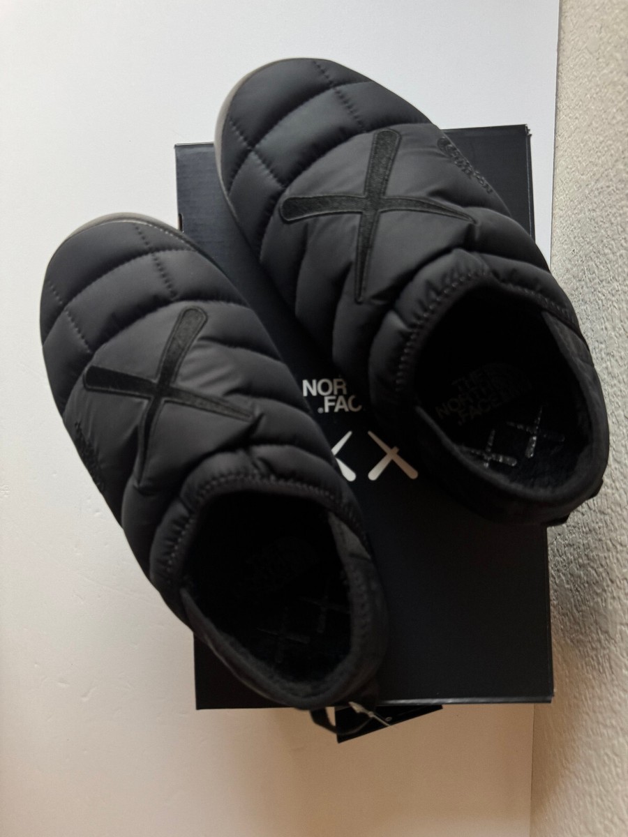 The North Face x KAWS Men's Thermoball Traction Mule V TNK The North Face x KAWS Men's Thermoball Traction Mule V TNK