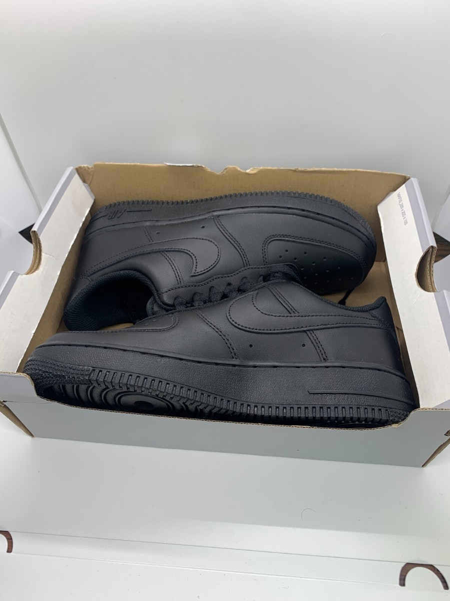 Nike Air Force 1 Triple Black Gym (Size 7.5W/6Y) DD8959-001 Nike Air Force 1 Triple Black Gym (Size 7.5W/6Y) DD8959-001